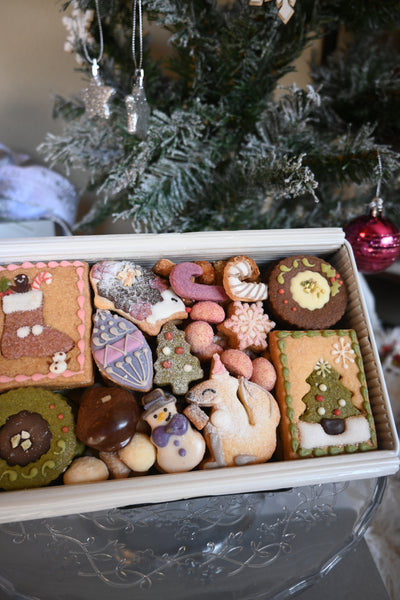 クッキー缶『冬の贈り物（大）』