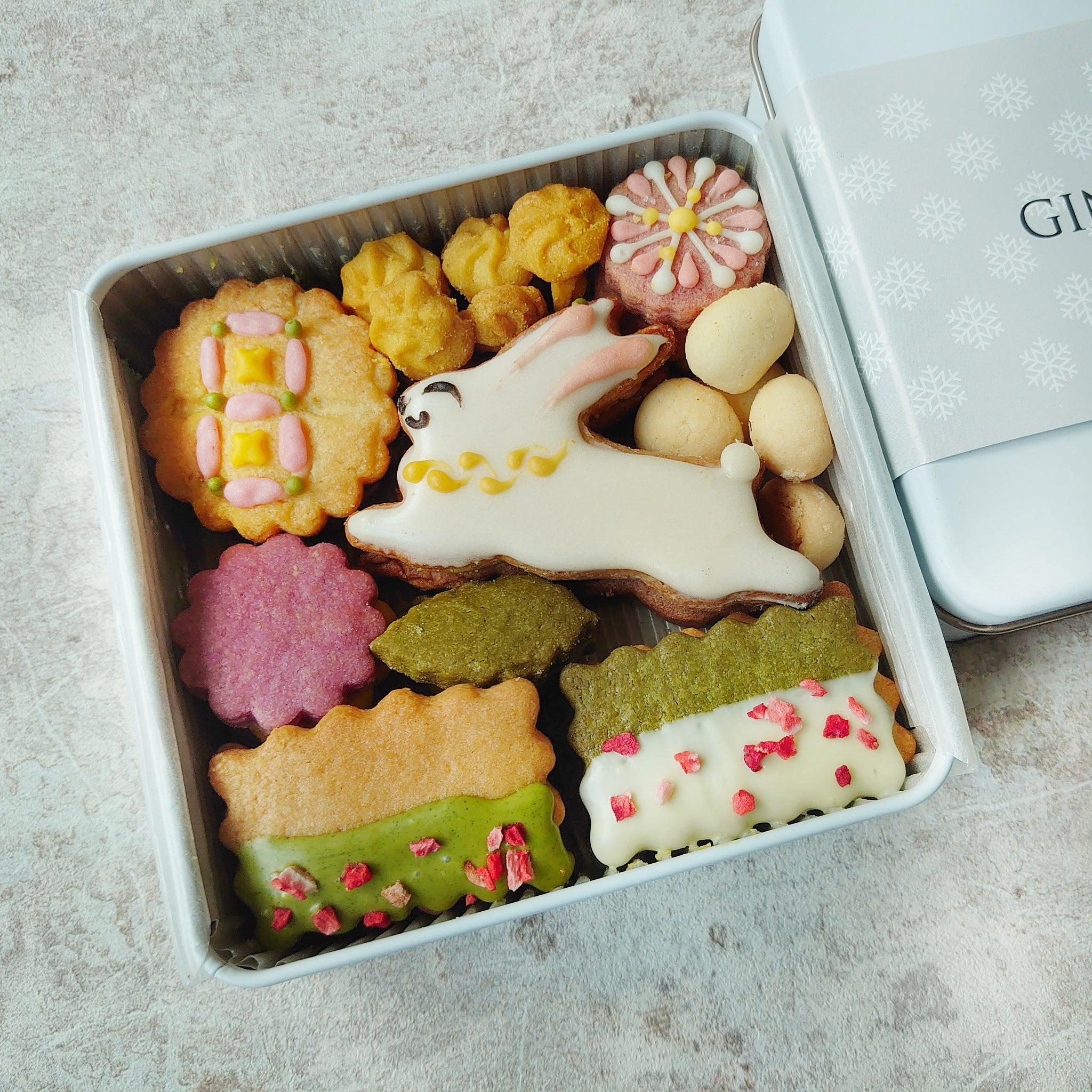 クッキー缶『うさぎのお届けもの』 – GINSETSU NO SATO